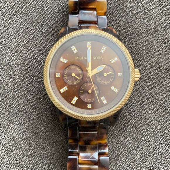 Michael Kors Watch - Picture 1 of 2